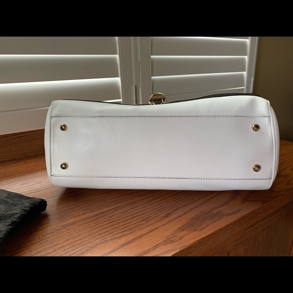 Prens Leather trapeze bag made in Turkey - Picture 3 of 8